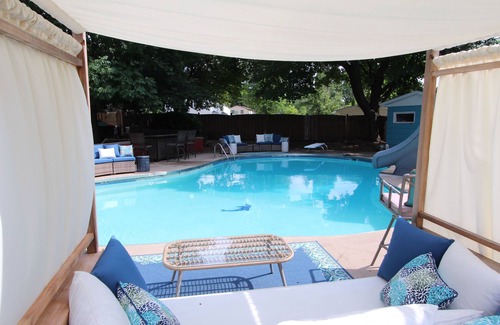 Oshkosh Casa | Spacious Retreat with Inground Pool - Perfect for EAA & Summer Getaways!