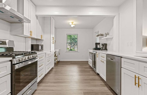 Hanahan Casa | Spacious Retreat with Pool