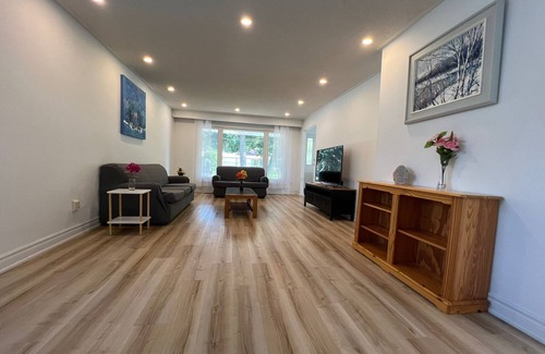 Agincourt Casa | Spacious room near Agincourt Go