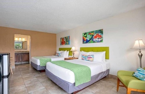 Historic Downtown Kissimmee Casa | Spacious Room with 2 DBL Beds A Short Ride to Theme Parks