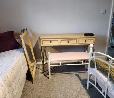 Ashburton Casa | Spacious Room with Garden in Croydon London
