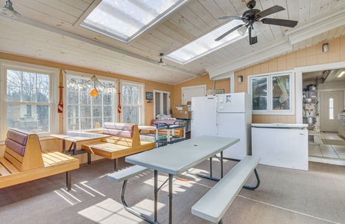 Bristol Casa | Spacious Round Pond House w/ On-Site Trail Access!