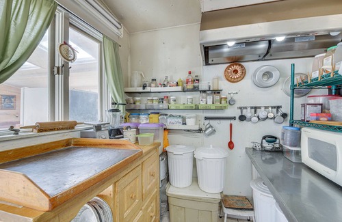 Bristol Casa | Spacious Round Pond House w/ On-Site Trail Access!