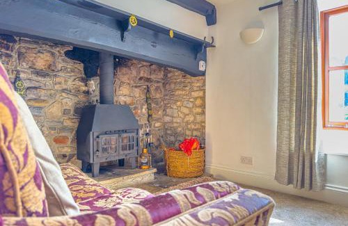 Kewstoke Casa | Spacious-Rustic Cottage-Dog Friendly-w log burner