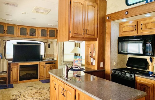 Big Pine Key Alquiler De RV | SPACIOUS RV IN THE KEYS