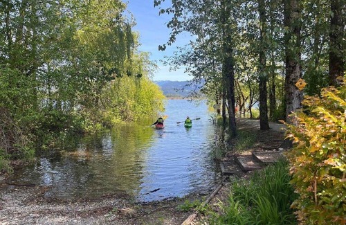 Harrison Mills Casa | Spacious RV in welcoming Harrison Mills BC-Golf / Fishing / Outdoor activities!