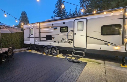 Harrison Mills Casa | Spacious RV in welcoming Harrison Mills BC-Golf / Fishing / Outdoor activities!