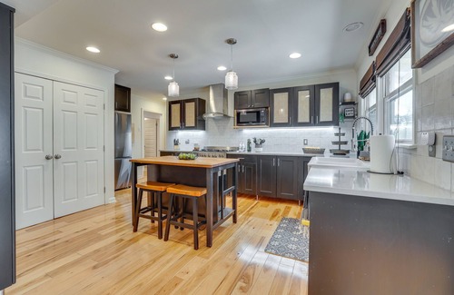 Monte Vista Casa | Spacious San Antonio Home w/ Private Pool & Patio!
