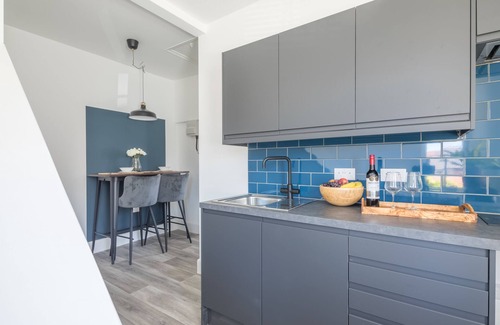 Wolverton Apartamento | Moderno-Estudio-Baño con ducha