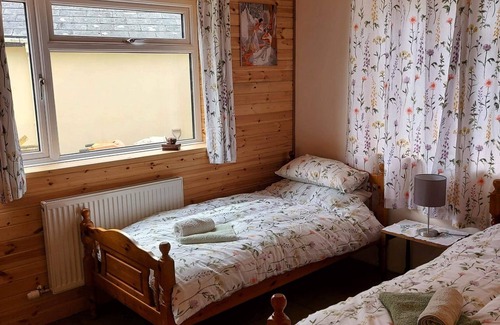 Westbrook Court Cabina | Spacious self catering accommodation near HayOnWye