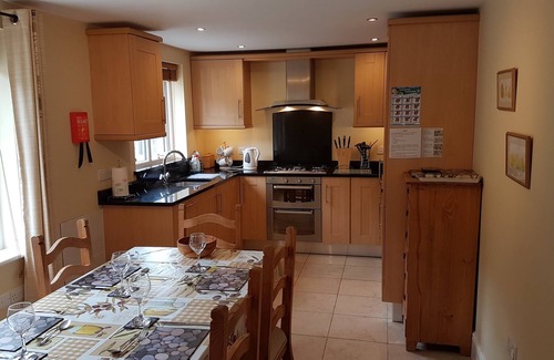 St Davids Casa | Spacious self-catered accommodation in the heart of St Davids.