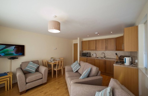 Ore Apartamento | Spacious Self-Catering 1 Bed Apt/Country & Sea Views