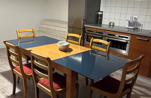 Pleubian Apartamento | Spacious self-catering cottage near the beach for 16 people COTE DE GRANIT ROSE