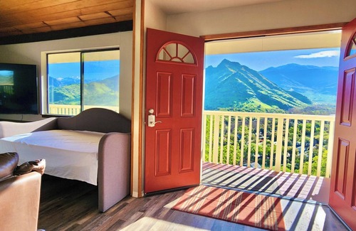 Three Rivers Casa | Spacious Sequoia Park 5 bed 3 bath house w/ AC & WIFI in charming Three Rivers