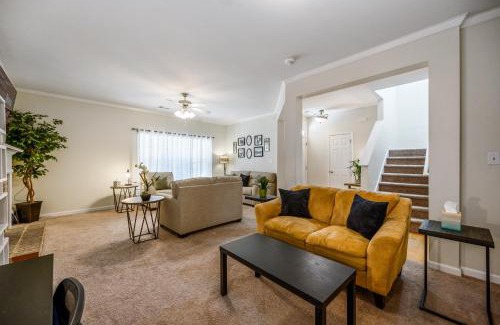 Acworth Casa | Spacious Serene 3BR Near LakePoint & DT Acworth