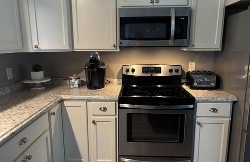 Bellefonte Casa | Spacious Single Family Home ~ Close to Penn State with Happy Valley Hospitality
