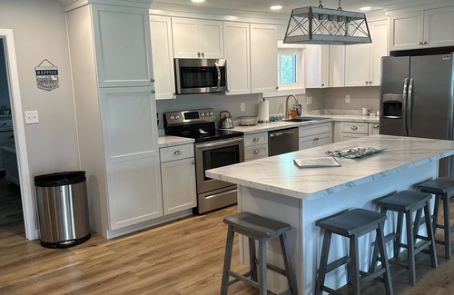 Ocean View Casa | Spacious - Single Story - Clean-4 Bdrm - 3 Full Bath- Minutes to Bethany Beach!