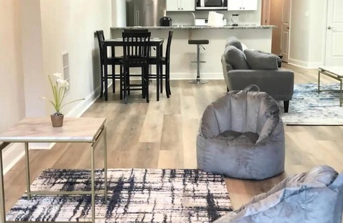 Inner Harbor Apartamento | Spacious-Skylight Loft Inner Harbor Downtown