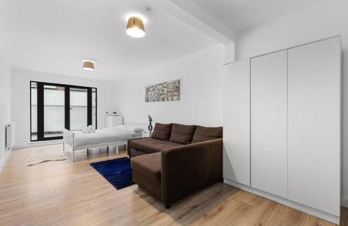 Tooting Apartamento | Spacious Sleep 14 - 1 min from Tooting Station MR3