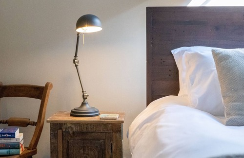 Chillington Otro | Spacious South Devon barn - large garden, stunning beaches, perfect for families
