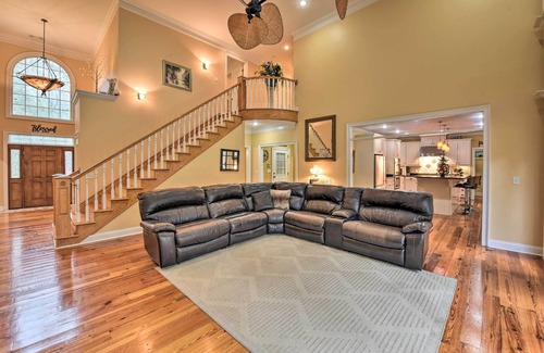Statesboro Casa | Spacious Statesboro House w/ Private Pool!