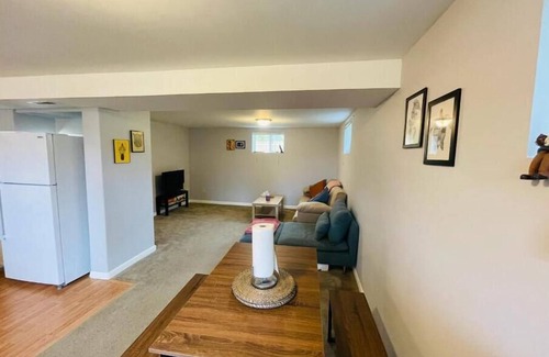 Edmonds Casa | Spacious, stocked 1 BR Suite with Yard in Edmonds!