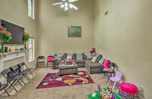 Stone Mountain Casa | Spacious Stone Mountain Home - Walk Everywhere!