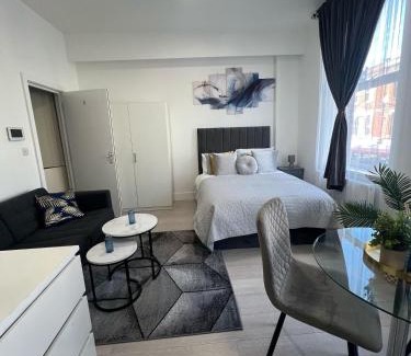 Kensal Green Apartamento | Spacious studio 10 mins to Metro 1 min to the bus
