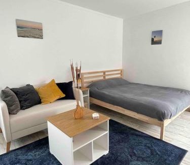 Atalaia Apartamento | Spacious Studio in Sunny Villa Minutes to Beach