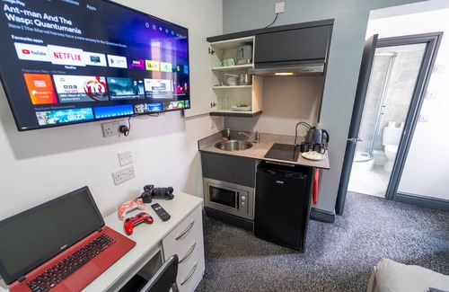Birmingham Apartamento | Spacious Studio Near City Centre!