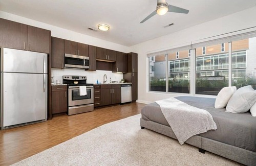 Grandview Heights Apartamento | Spacious Studio with great amenities