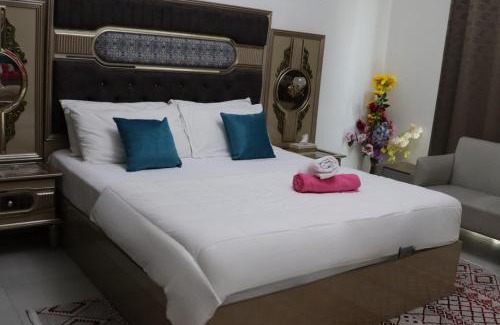 Deira Apartamento | Spacious & Stylish 3-Bedroom Home in a Prime Location