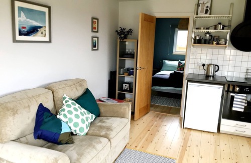 Duloe Cabina | Spacious, stylish hideaway in SE Cornwall - 10mins from the beach!