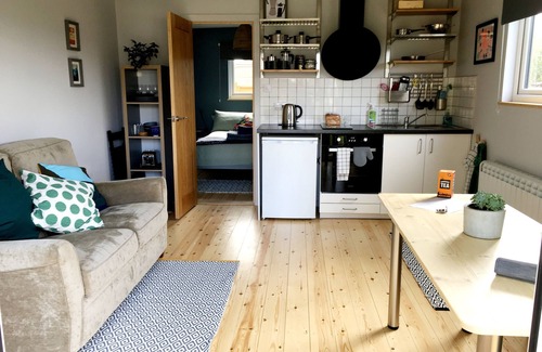 Duloe Cabina | Spacious, stylish hideaway in SE Cornwall - 10mins from the beach!