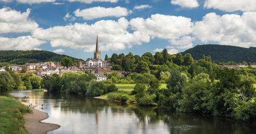 Ross-on-Wye Apartamento | Spacious & stylish riverside apartment in Ross on Wye