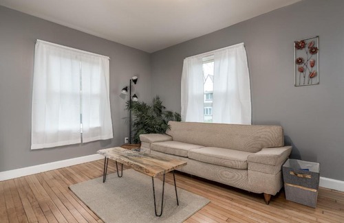 Little City Casa | Spacious & Stylish Stay In Bangor