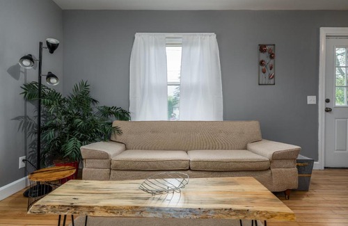 Little City Casa | Spacious & Stylish Stay In Bangor