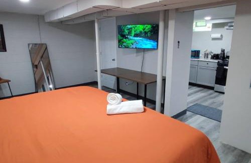 Indianapolis Apartamento | Spacious Suite Close to Downtown Indy/King Bed