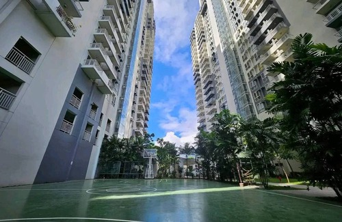 Ugong Condominio | Spacious Suite in Pasig Cityurban Metro Escape