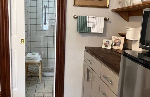 Ligonier Apartamento | Spacious Suite W/ Kitchenette