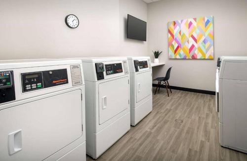 Northfield Casa | Spacious suites near Downtown Denver!