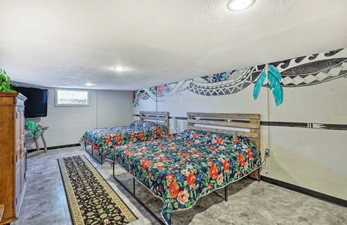 South End Apartamento | Spacious Tacoma Hideaway w/ Game Room & Patio