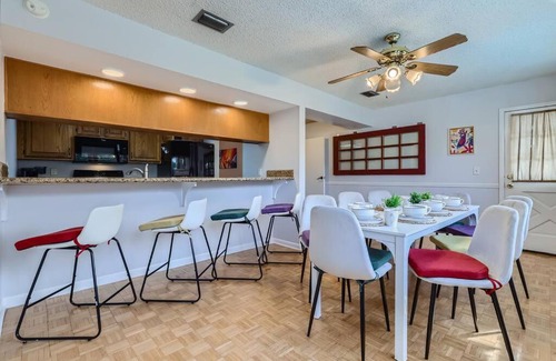 Forest Hills Casa | Spacious Tampa Haven - Games - Pool - 7-15 min From ALL