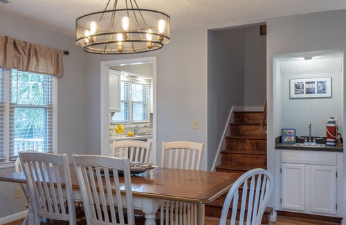 Tarpon Pond Casa | Spacious Tarpon Pond Cottage! Close to Beach Amenity Cards!
