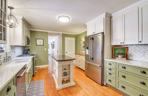 Greenville - Spartanburg Casa | Spacious Taylors Home ~ 5 Mi to Dtwn Greenville!