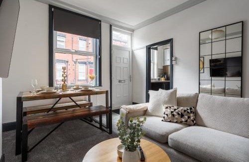 Leeds Apartamento | Spacious Three-Bedroom Apartment in Leeds