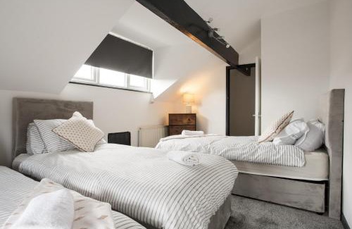Leeds Apartamento | Spacious Three-Bedroom Apartment in Leeds