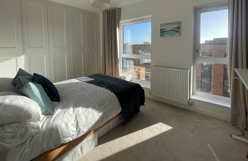 Wandle Valley Apartamento | Spacious Top Floor 1 Bed Apartment (24 mins to Victoria)