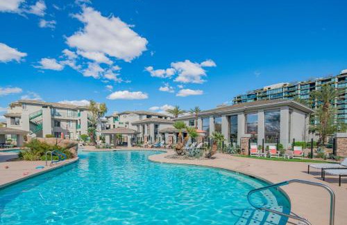 Kierland Apartamento | Spacious Top Floor View Golf- Shop-Self Check In N390