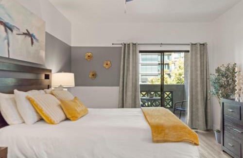 Kierland Apartamento | Spacious Top Floor View Golf- Shop-Self Check In N390